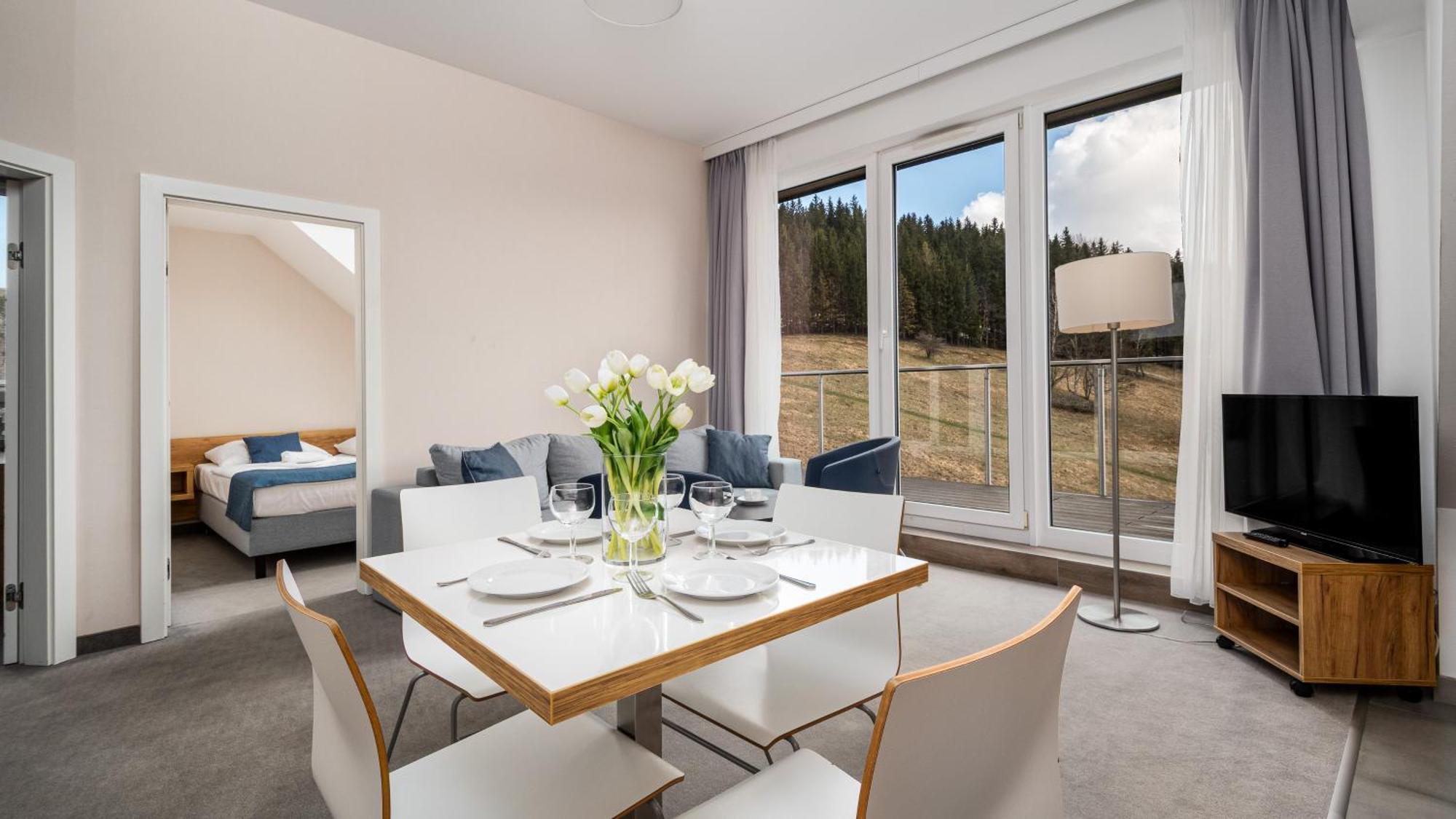 Panorama - Czarna Gora Resort By Sun & Snow Z Basenem I Sniadaniem 西恩纳 外观 照片